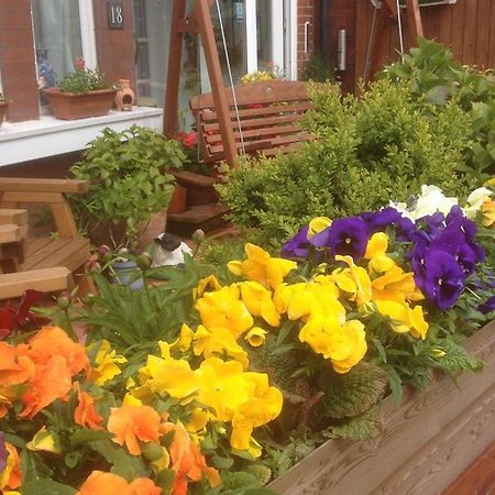 The Broadfield Bed & Breakfast Бридлингтън Екстериор снимка